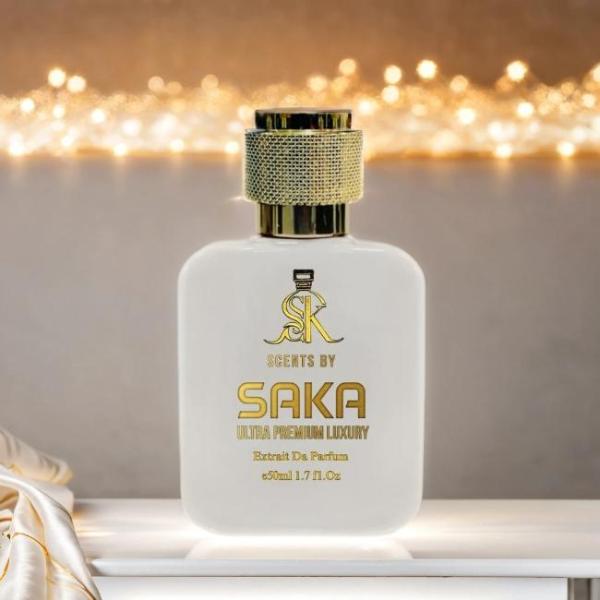 Elegant bottle of DELINA XCLUSIVE – a feminine masterpiece inspired by DELINA EXCLUSIF by Parfums de Marly.